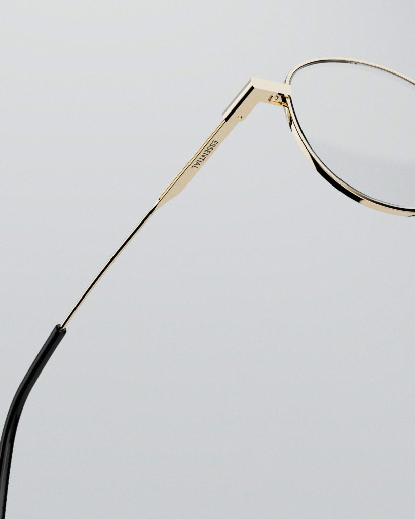 The-Other-Glasses-Essential-16
